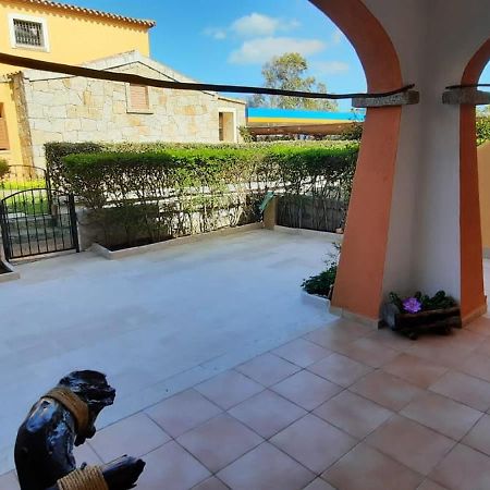 Le Residenze Del Mare Vila Porto San Paolo  Exterior foto