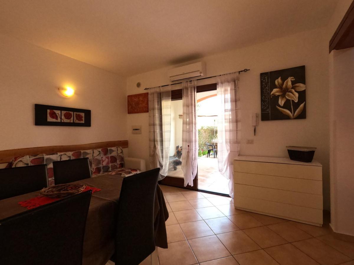 Le Residenze Del Mare Vila Porto San Paolo  Exterior foto